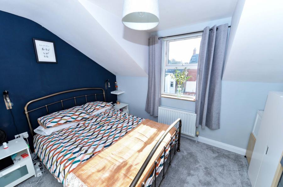 Apartment 6, 35 Victoria Road