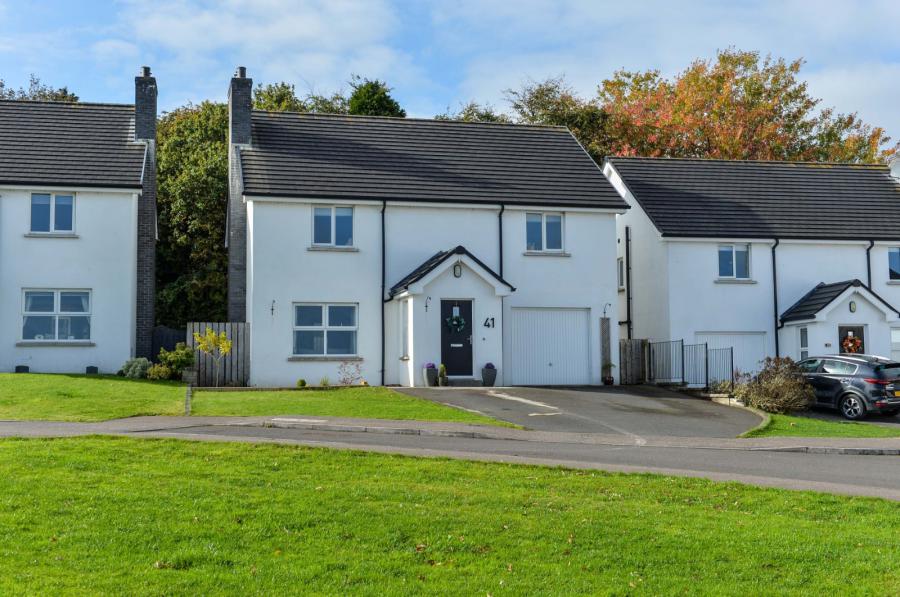 41 Oakwood Park, Lisbane, BT23 6EY
