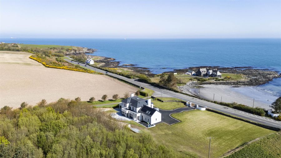 Lisnarede House, 170C Warren Road