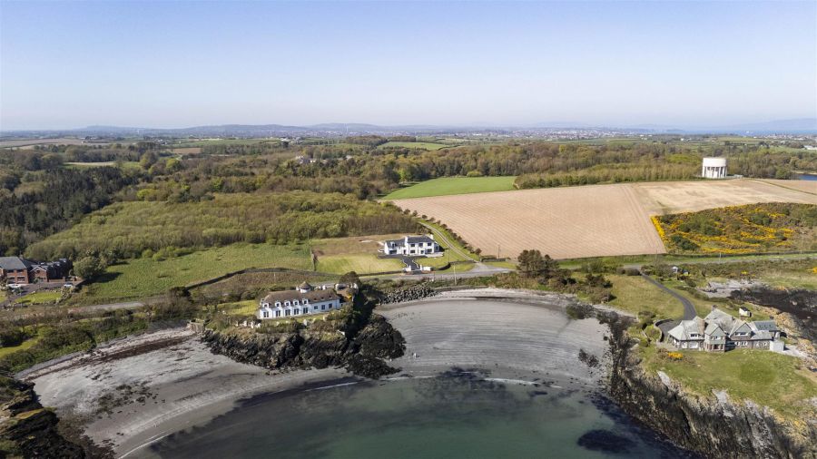Lisnarede House, 170C Warren Road