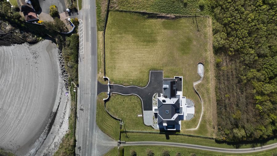 Lisnarede House, 170C Warren Road