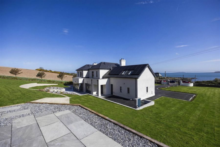 Lisnarede House, 170C Warren Road