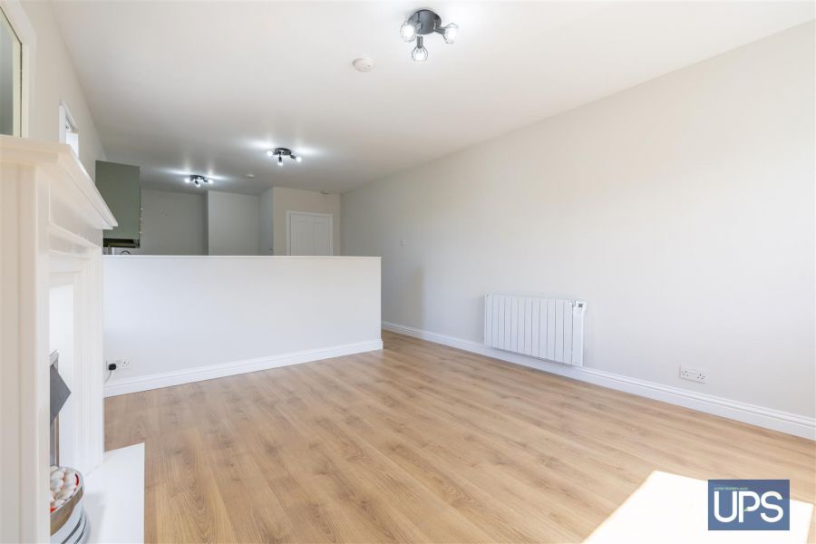 Flat 3 49 High Street