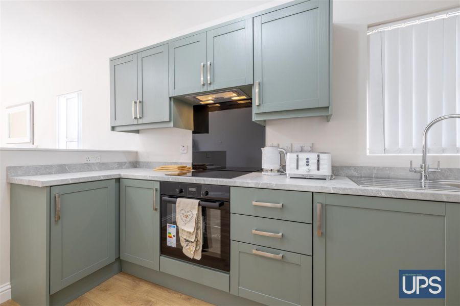 Flat 3 49 High Street