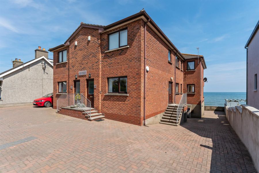 Flat 2 Rockdene, 6 Springvale Road