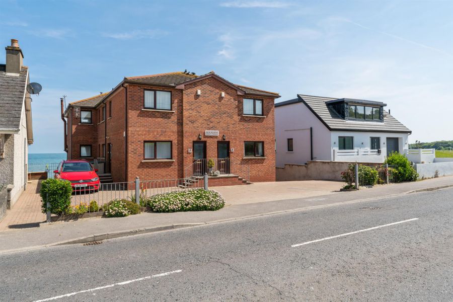 Flat 2 Rockdene, 6 Springvale Road