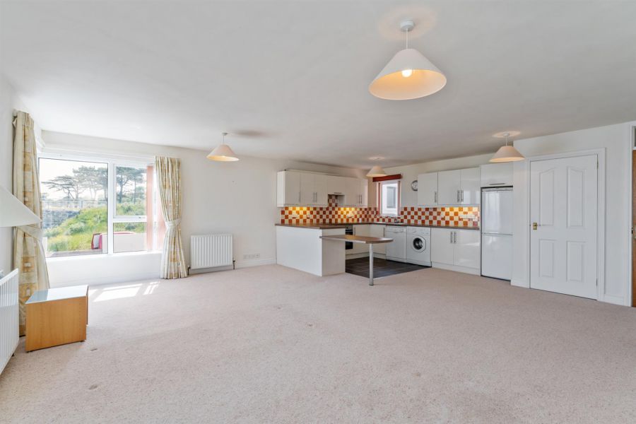 Flat 2 Rockdene, 6 Springvale Road