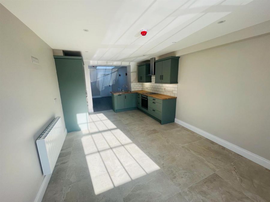 Apt, 69 Main Street
