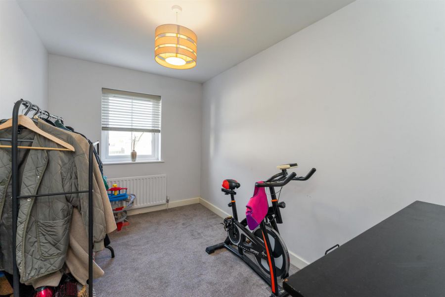 21 Rocklyn Crescent