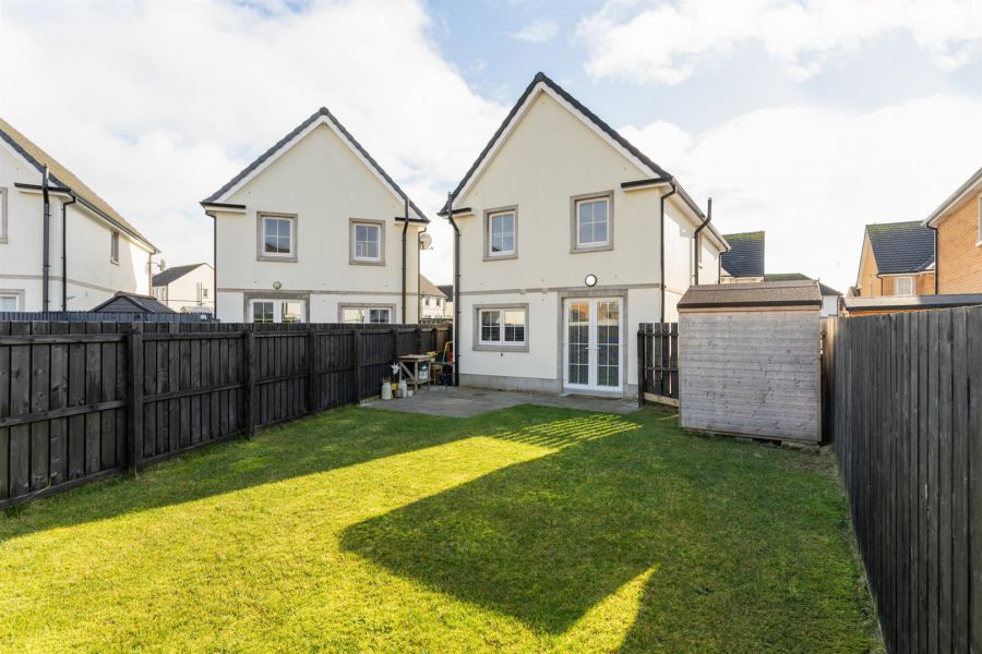 21 Rocklyn Crescent
