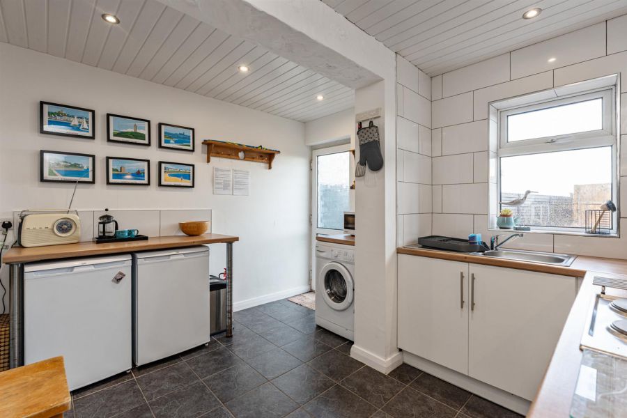 Sea Glass Cottage, 14 William Street