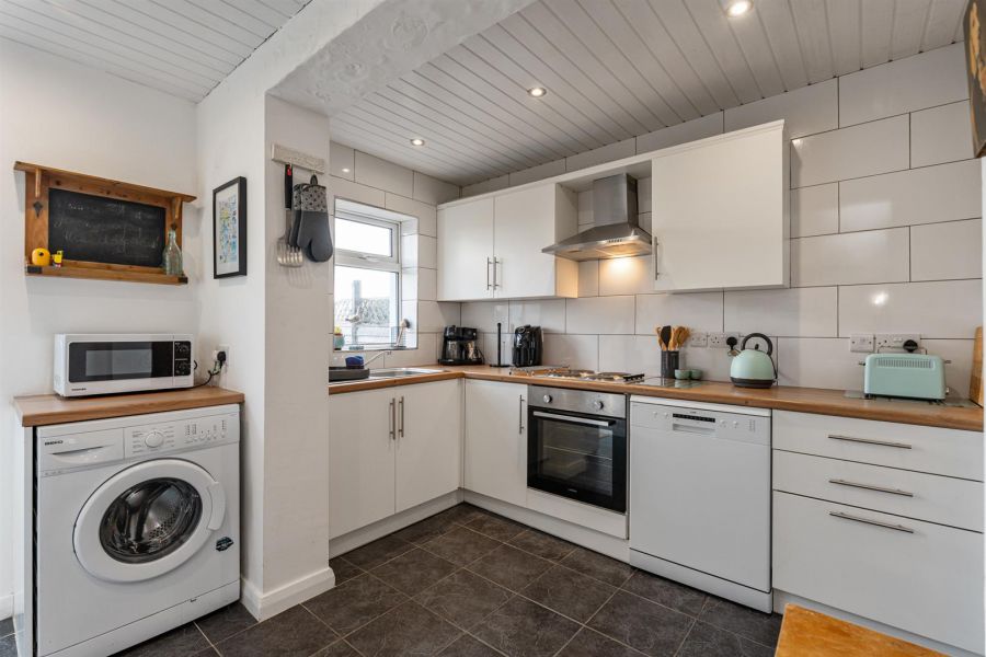 Sea Glass Cottage, 14 William Street
