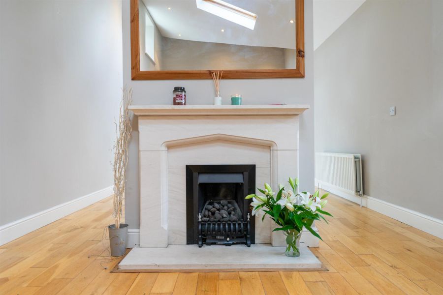 3 Manor Farm Court