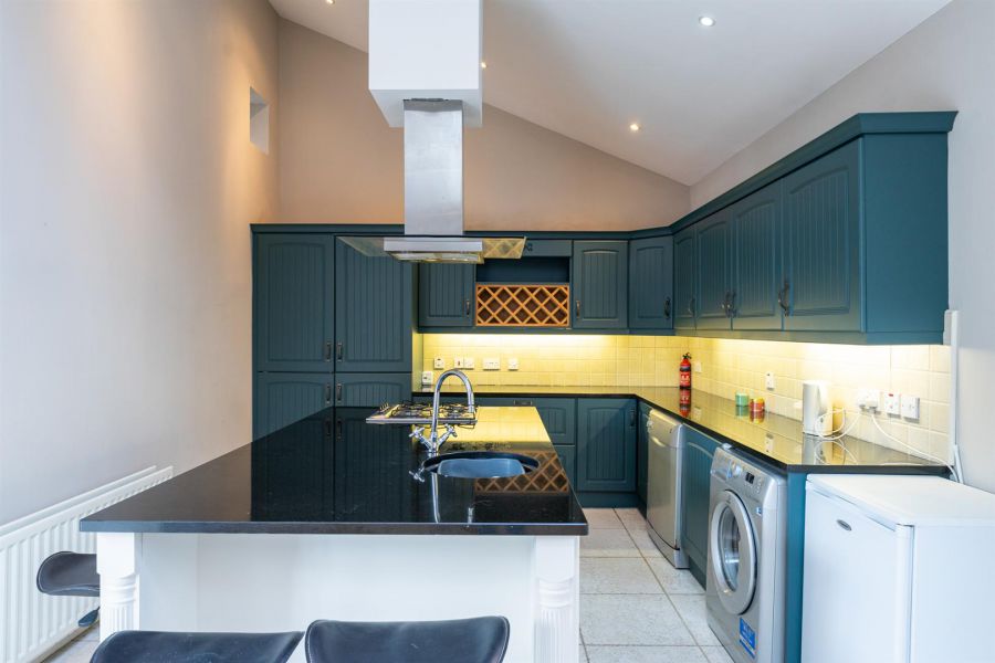 3 Manor Farm Court
