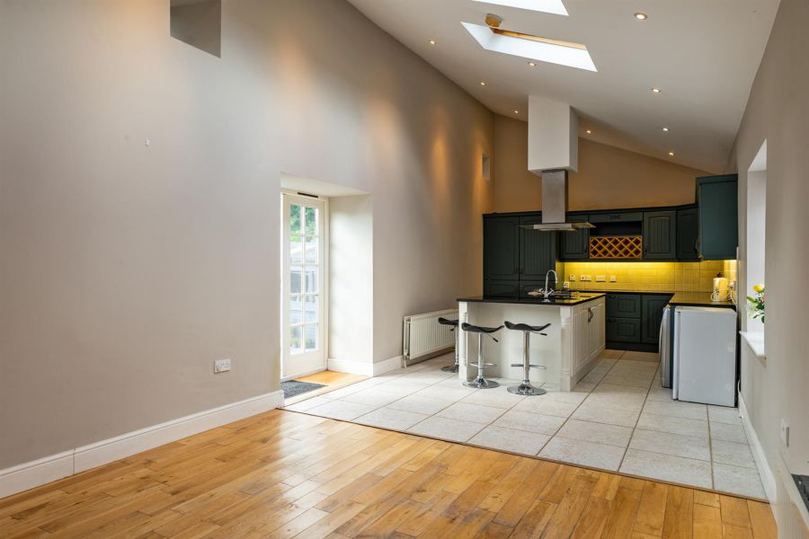 3 Manor Farm Court