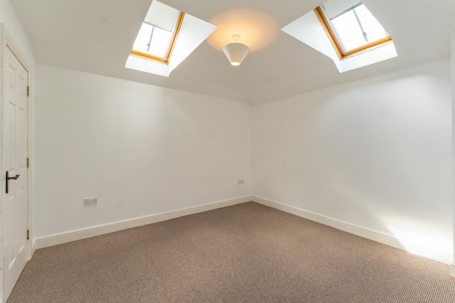 3 Manor Farm Court