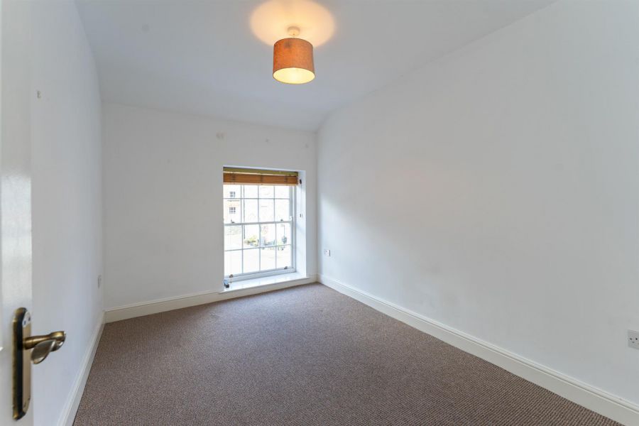 3 Manor Farm Court