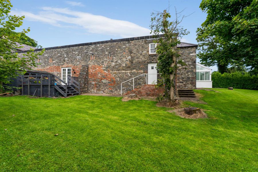 3 Manor Farm Court