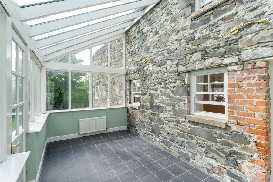 3 Manor Farm Court