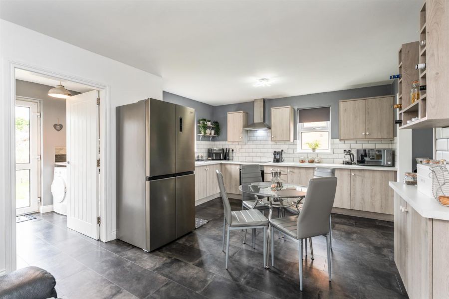 21 Demesne Crescent