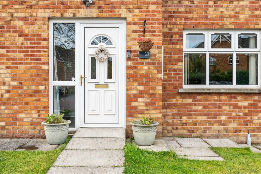 21 Demesne Crescent