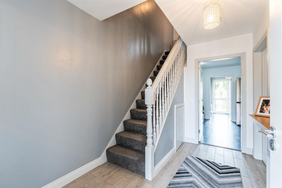 21 Demesne Crescent