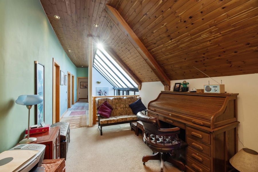91 Warren Road