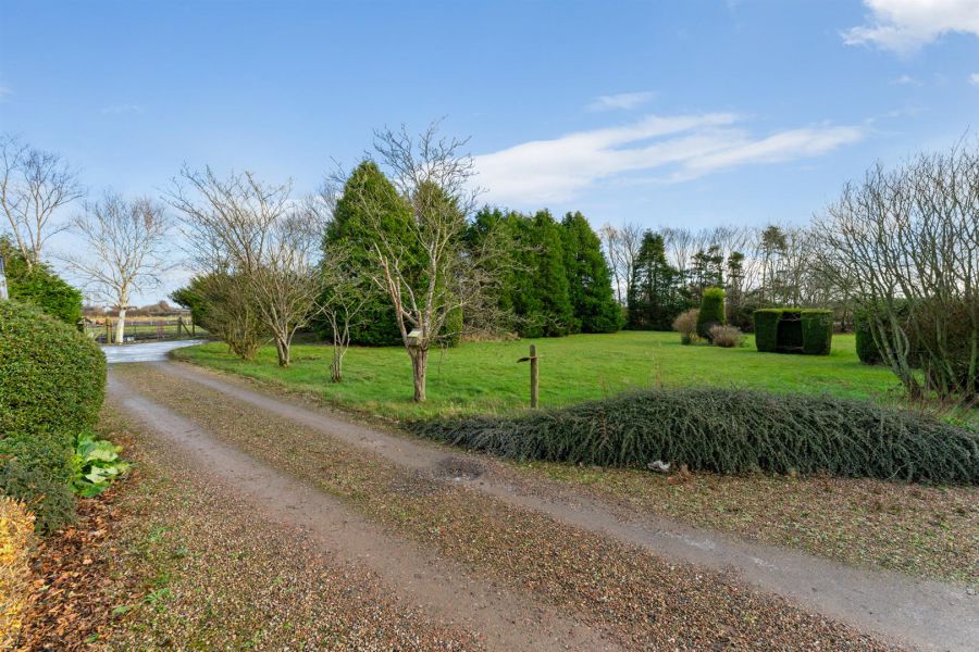 Hawthorn Lodge, 277 Killaughey Road