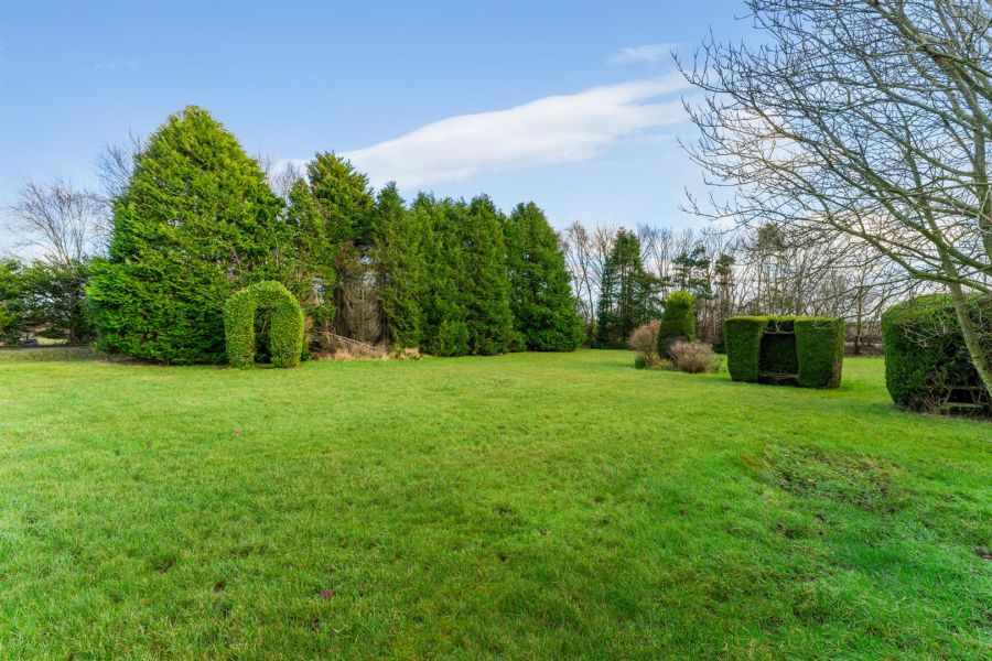 Hawthorn Lodge, 277 Killaughey Road