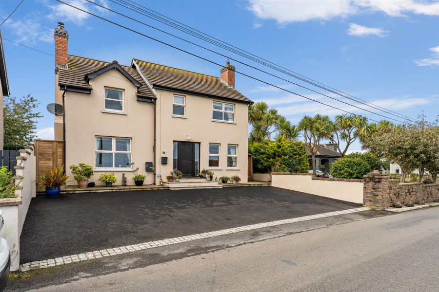 16 Manse Road