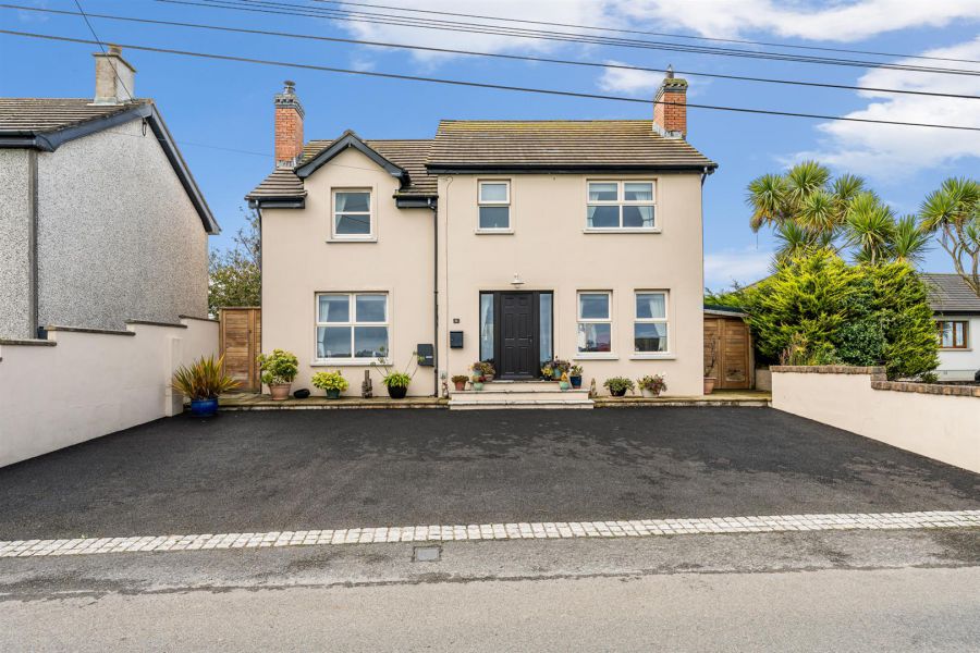 16 Manse Road
