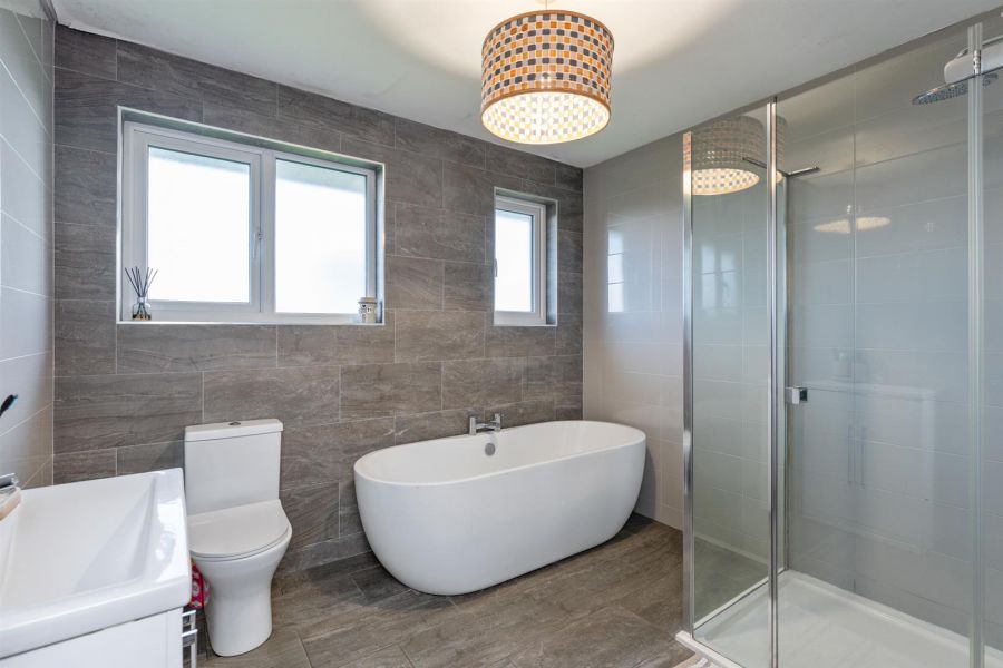 Seaview, 1 Ballywhiskin Road