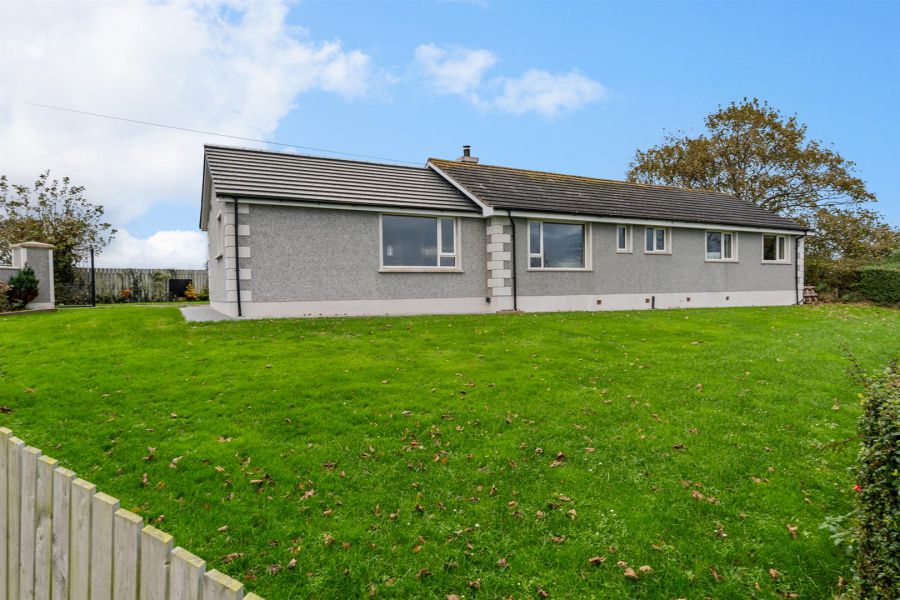 Seaview, 1 Ballywhiskin Road