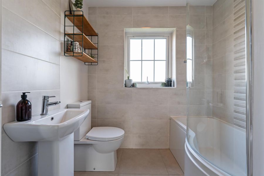 4 Rocklyn Lane