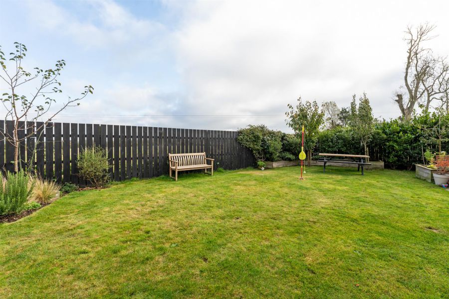 4 Rocklyn Lane