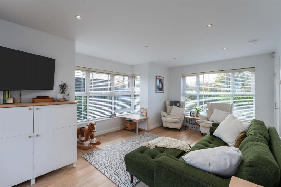 4 Rocklyn Lane