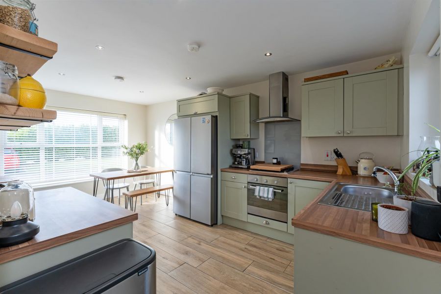4 Rocklyn Lane
