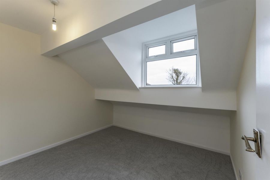 6 Seaview Avenue