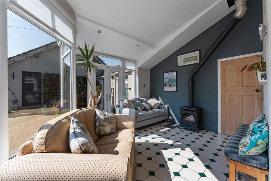 42 Warren Road