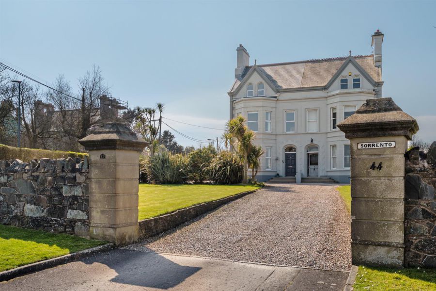 42 Warren Road