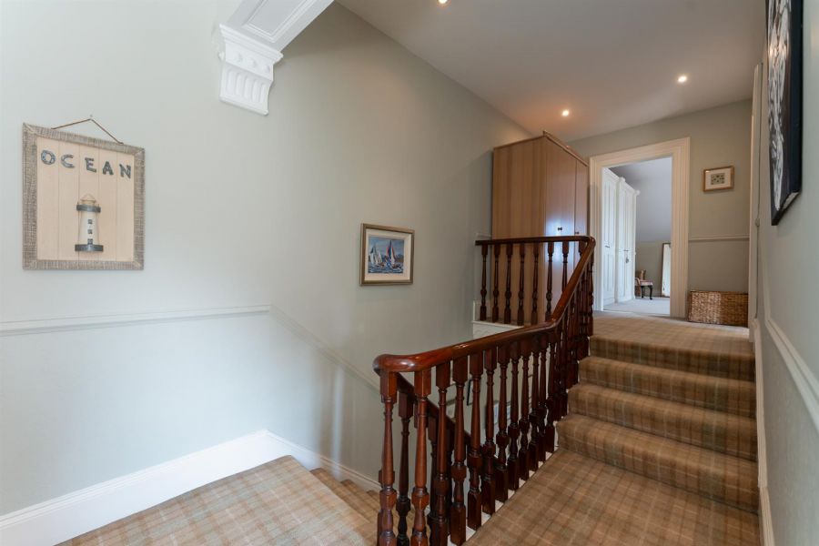 42 Warren Road