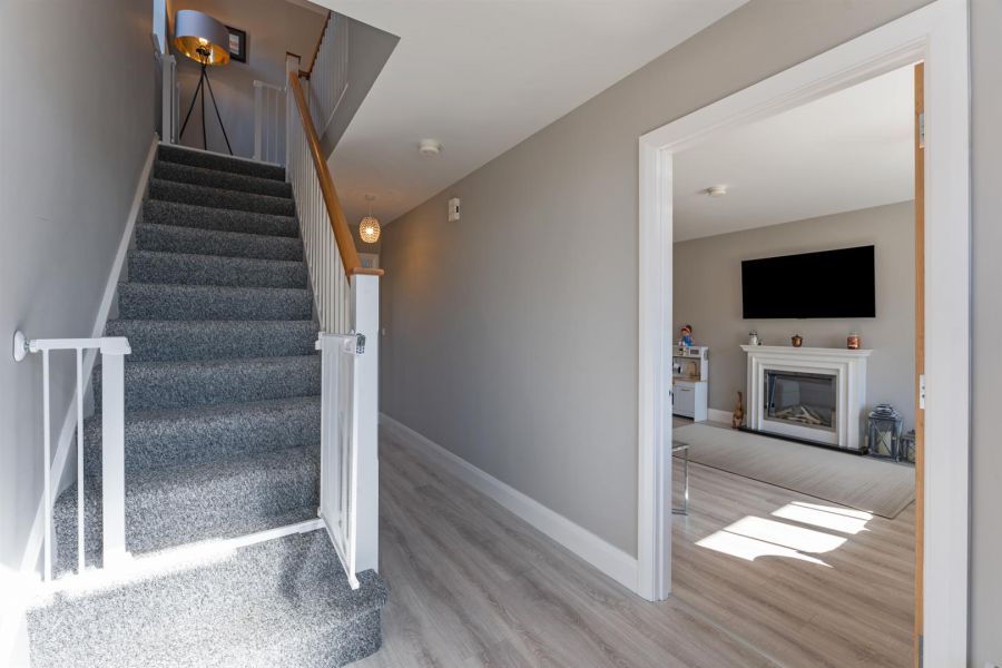 32 Towerview Lane