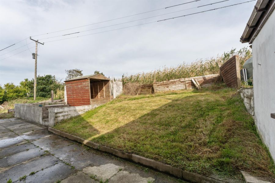 10 Hillside