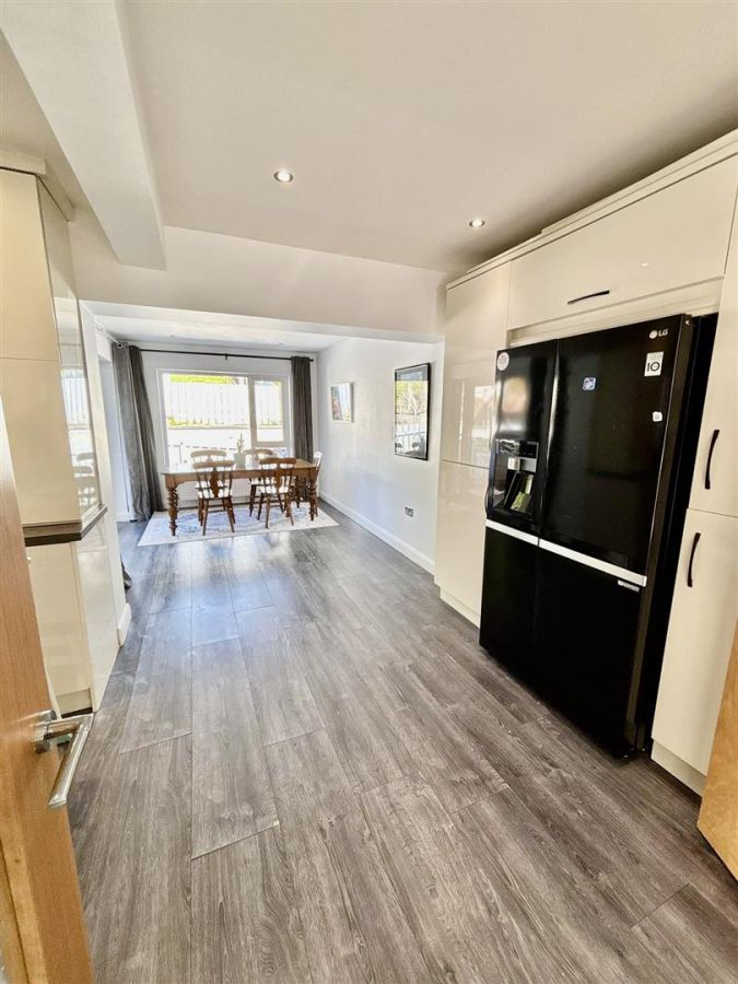 69 Moat Street