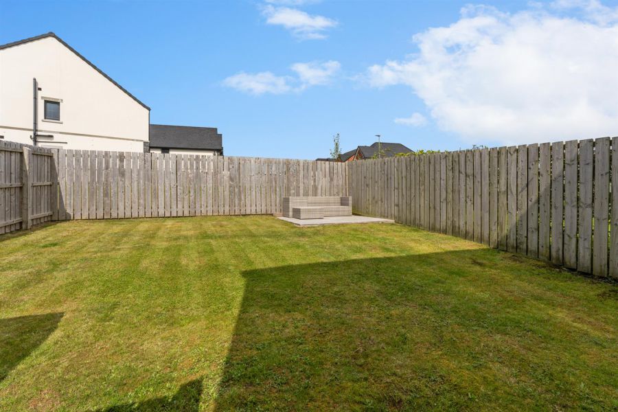 4 Rocklyn Crescent