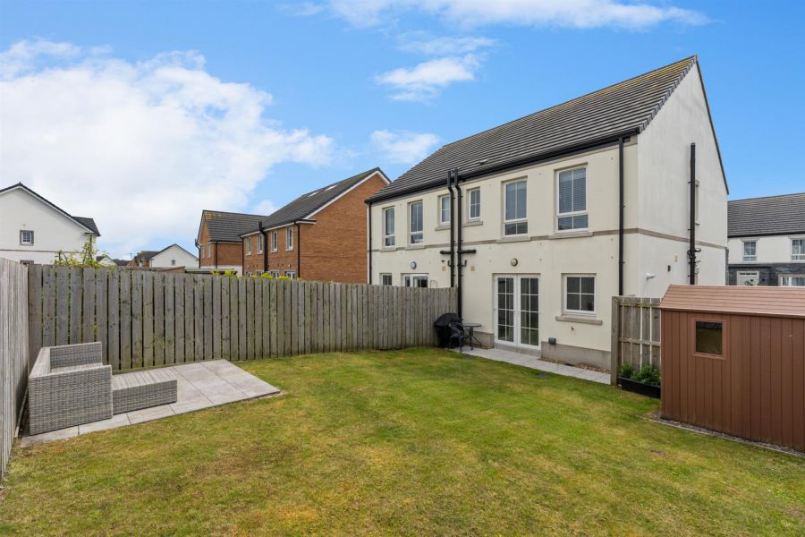 4 Rocklyn Crescent