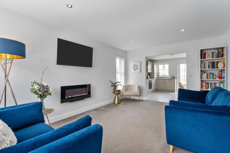 4 Rocklyn Crescent