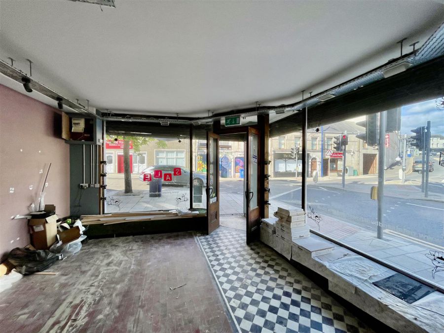 2 High Street
