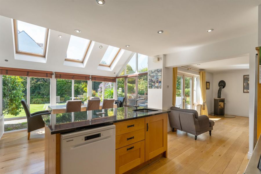 10 Stockbridge Road
