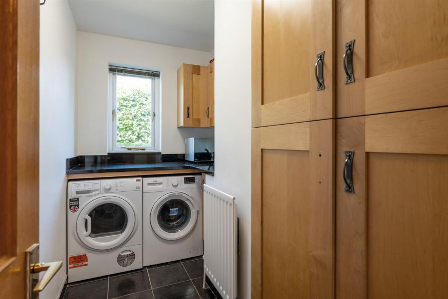 10 Stockbridge Road
